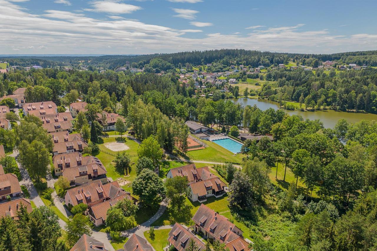 Theater- Und Feriendorf Koenigsleitn Gmbh Hotel Litschau Exterior photo